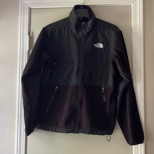 Men’s black North Face Denali size small